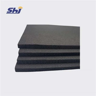 Felt grafitu baterii